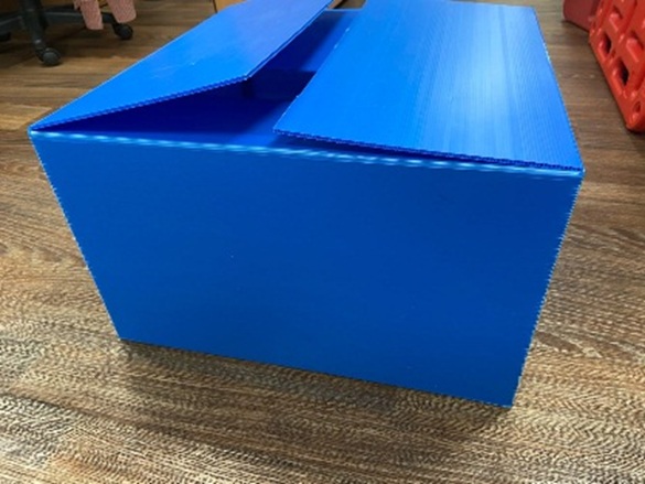 Пластиковый контейнер для замены картонных коробок