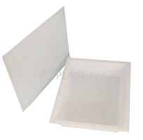 Пластиковый лоток с крышкой