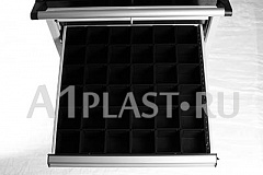 Лоток пластмассовый антистатический 75х75 мм (36 шт.) черный